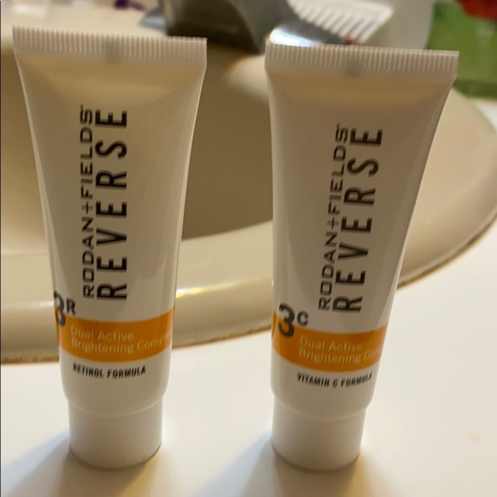 Rodan and fields REVERSE dual active brightening